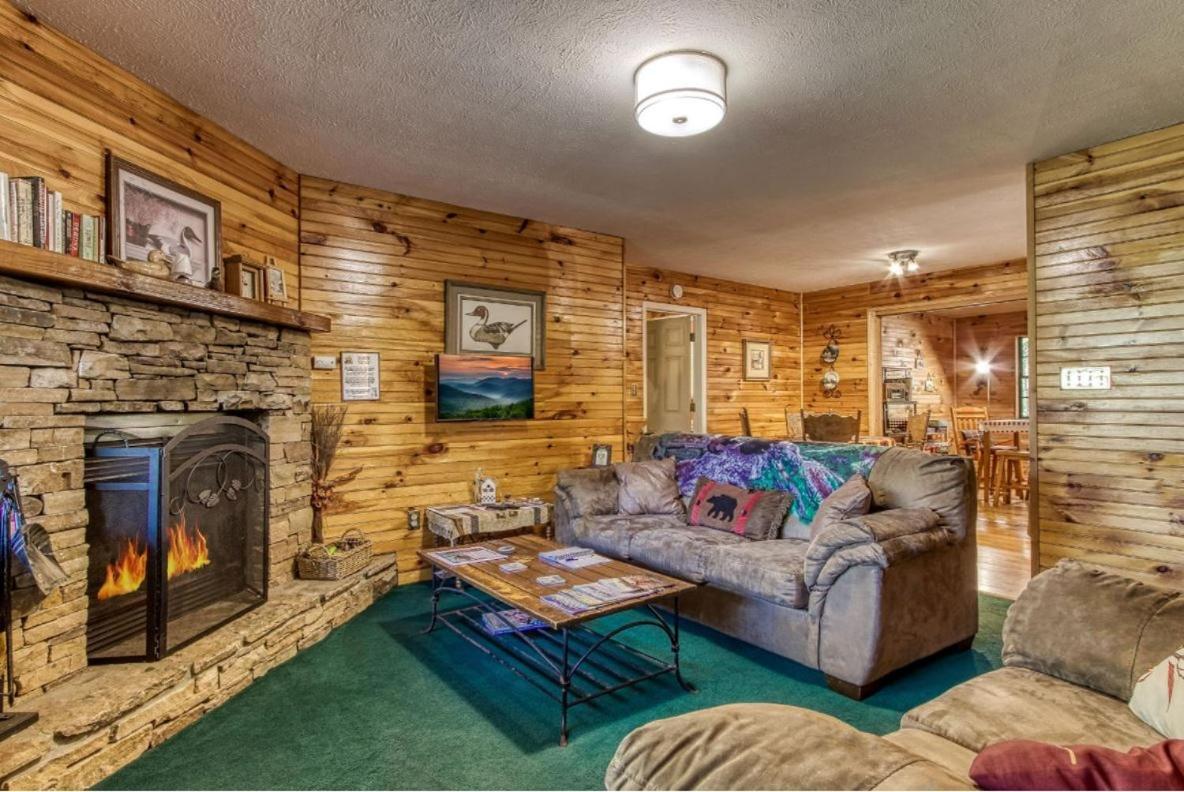 Sunset Ridge Cabin 鸽子谷 外观 照片