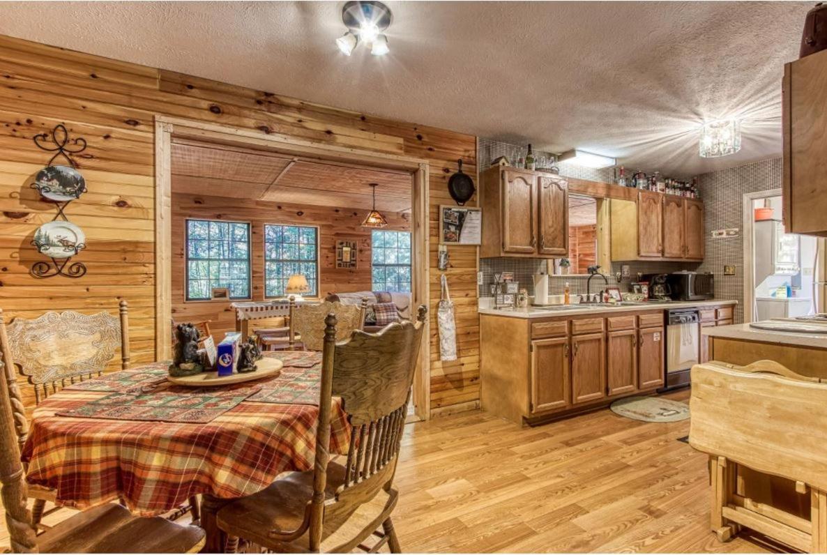 Sunset Ridge Cabin 鸽子谷 外观 照片