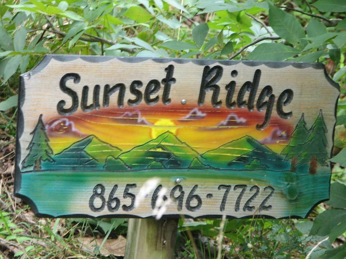 Sunset Ridge Cabin 鸽子谷 外观 照片